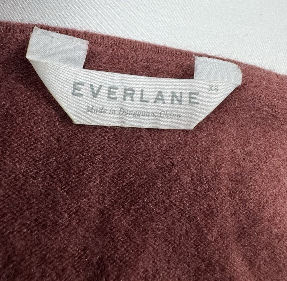 Everlane The Classic V Sweater Womens XS Rosewood 100% Cashmere Quiet Luxury